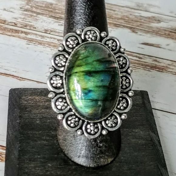 Jewelry - Artisan Labradorite Ring